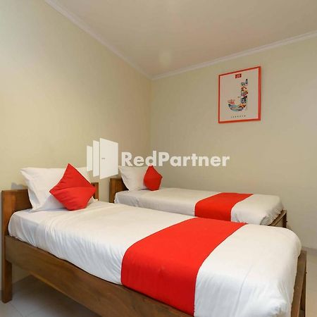 Jo Residence Syariah Redpartner Jakarta Exterior photo