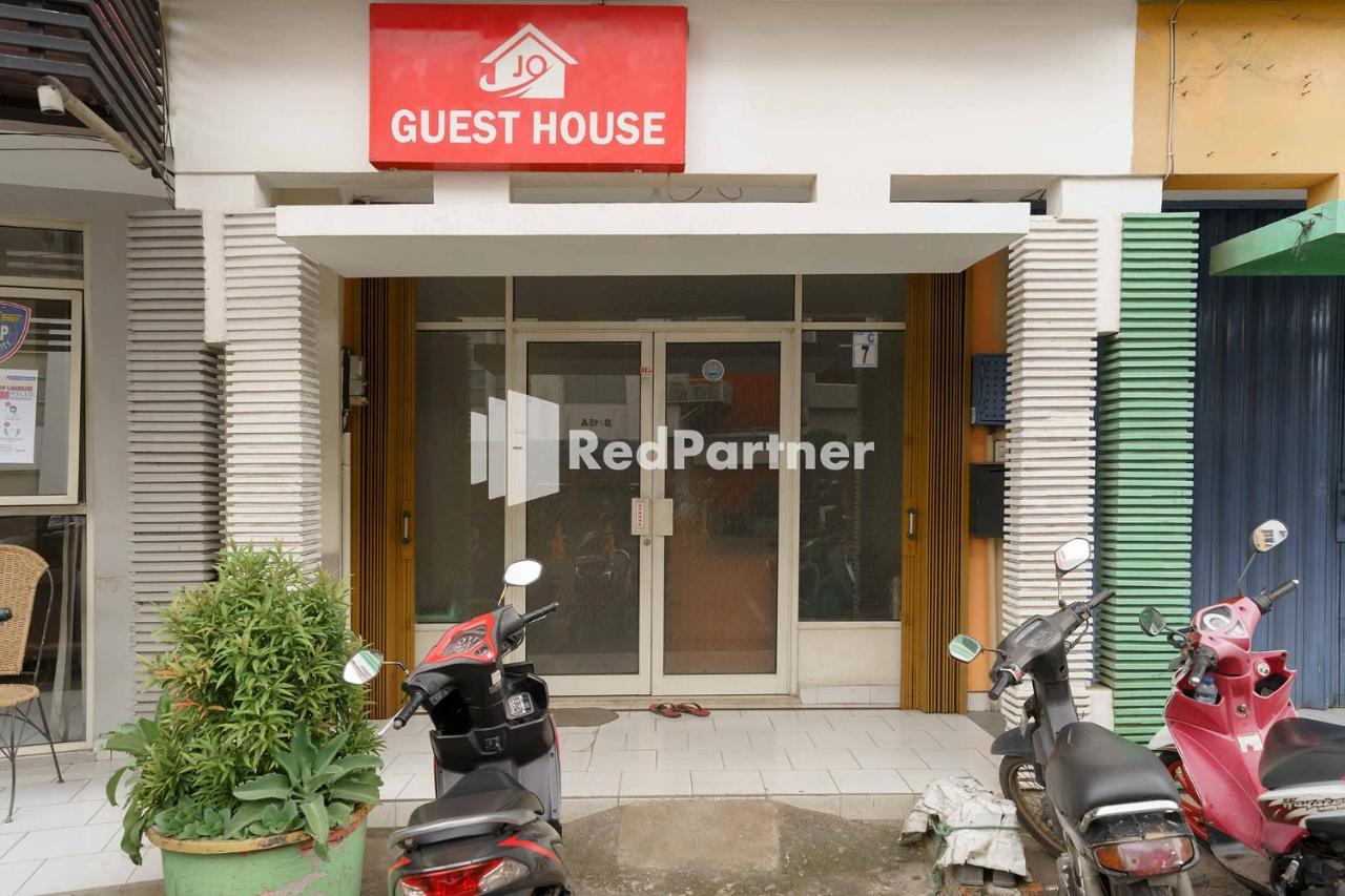 Jo Residence Syariah Redpartner Jakarta Exterior photo