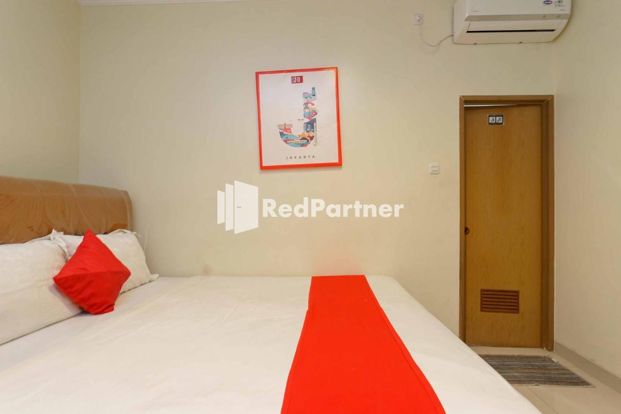 Jo Residence Syariah Redpartner Jakarta Exterior photo