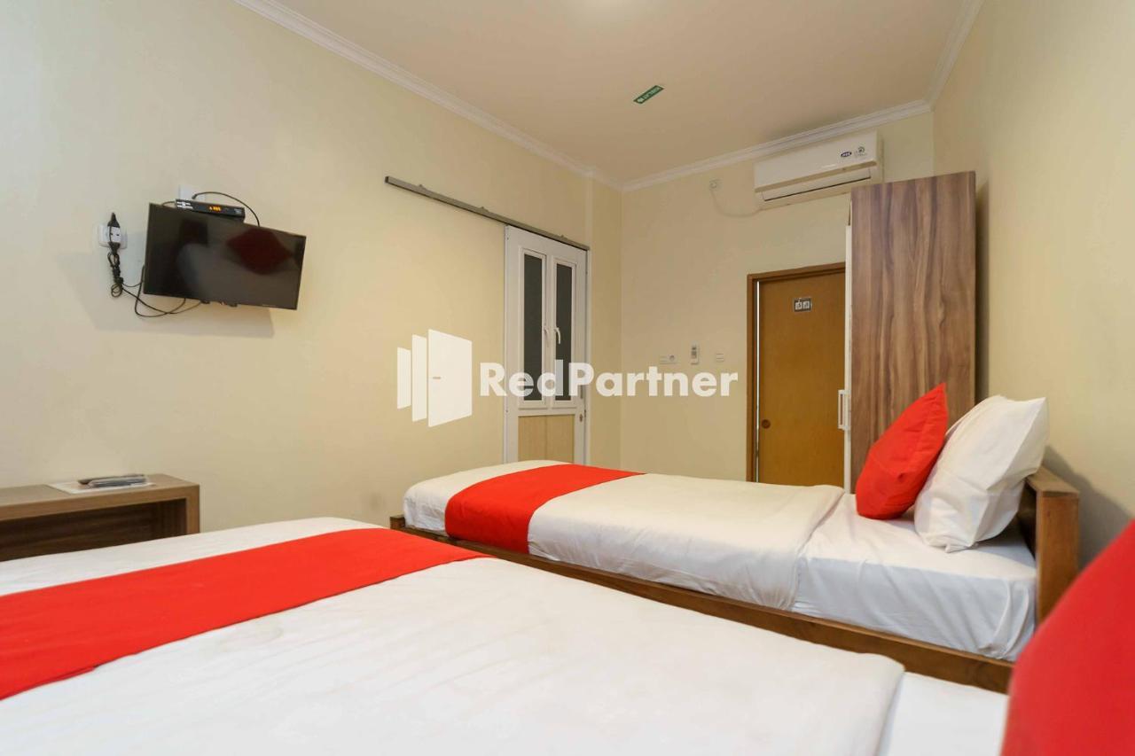Jo Residence Syariah Redpartner Jakarta Exterior photo